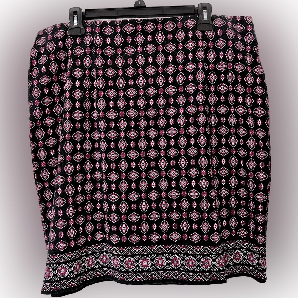 J Jill soft pull-on skirt